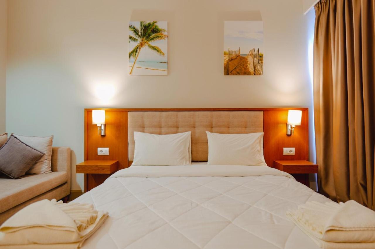 Hotel Sole Mare クサミル エクステリア 写真