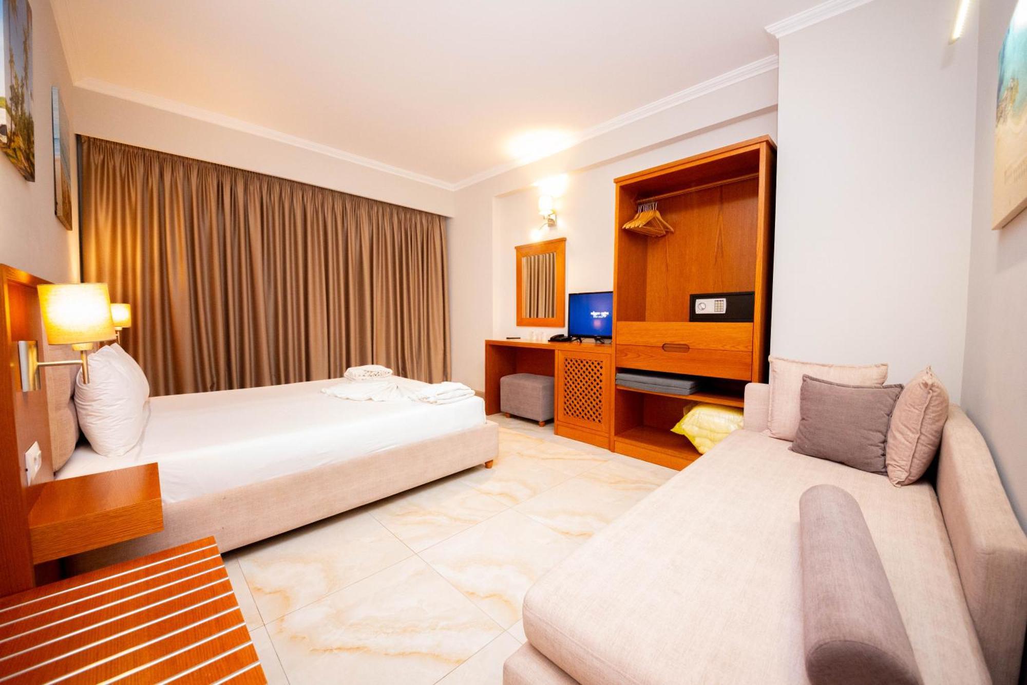 Hotel Sole Mare クサミル 部屋 写真