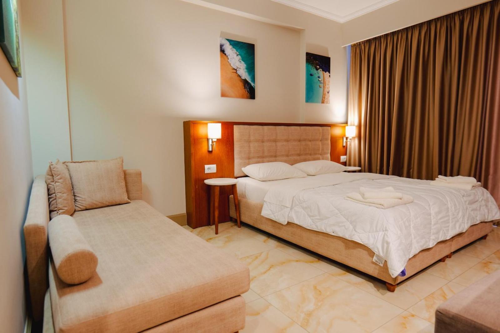 Hotel Sole Mare クサミル エクステリア 写真